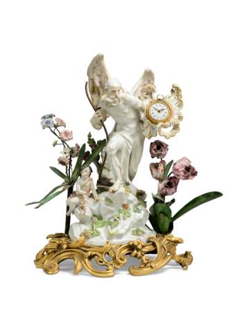 AN ORMOLU-MOUNTED MEISSEN PORCELAIN AND TOLE-PEINTE WATCH-STAND - photo 1