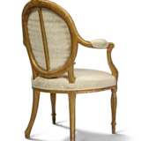 A PAIR OF GEORGE III GILTWOOD OPEN ARMCHAIRS - фото 3