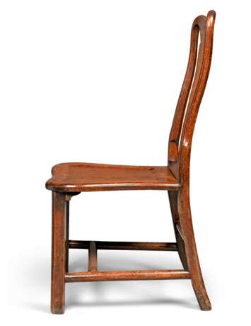 A GEORGE II MAHOGANY AND MARQUETRY HALL CHAIR - Foto 4