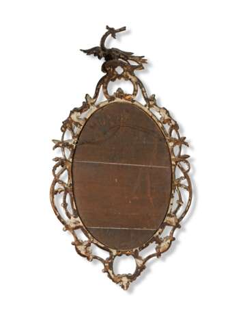 AN IRISH GEORGE III GILTWOOD MIRROR - фото 2