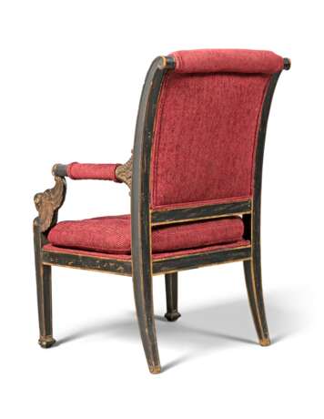 A REGENCY REVIVAL PARCEL-GILT AND SIMULATED CALAMANDER ARMCHAIR - photo 2