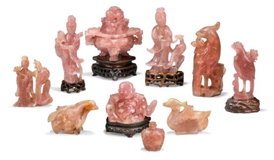 A GROUP OF TEN CHINESE ROSE QUARTZ CARVINGS - photo 1