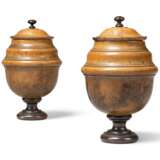 A PAIR OF GEORGE III FRUITWOOD AND LIGNUM VITAE URNS AND COVERS - фото 1