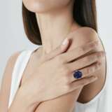 AN IMPRESSIVE SAPPHIRE RING - фото 2