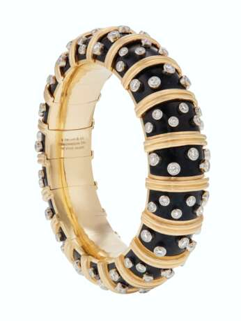 TIFFANY & CO. JEAN SCHLUMBERGER ENAMEL AND DIAMOND BANGLE BRACELET - photo 2