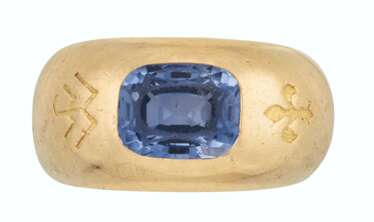 JAR SAPPHIRE AND GOLD RING