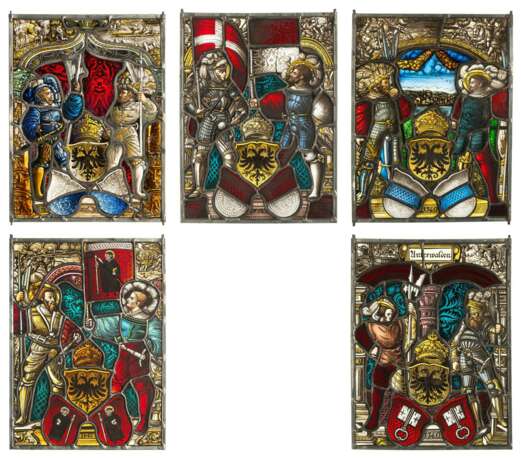 Fünf Wappenscheiben im Renaissance-Stil, - photo 1