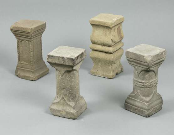 Vier Säulenmodelle im gotischen Stil - photo 3
