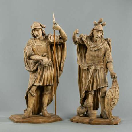 Paar Heiligenfiguren, unter anderem Hl. Florian - photo 1