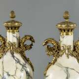 Paar Vasen im klassizistischen Stil, - фото 2