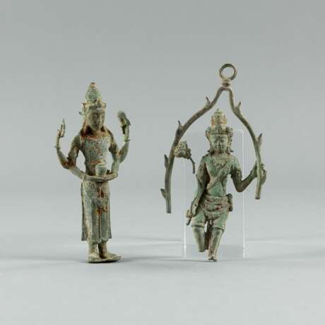 Zwei Gottheiten aus Bronze - photo 1