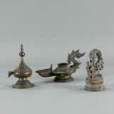 Konvolut Bronzen: Figuren und Öllampen - Foto 1