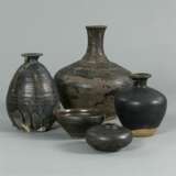 Vier Vasen und eine Schale - Foto 2