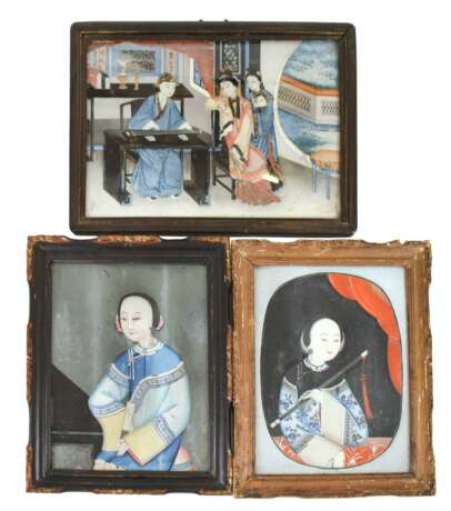 Drei Hinterglasmalereien mit Portraits von Damen - photo 1