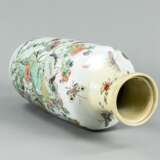 Rouleau-Vase mit Blumen- und Vogeldekor in den Farben der 'Famille verte' - photo 5