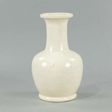 Vase mit cremefarbener craquelierter Glasur - фото 1