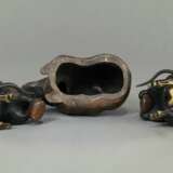 Paar Ratten aus Bronze und eine Ratte aus Bizen.-Ware, JAPAN, das Paar signiert mit kaô, Meiji-Periode - Foto 5