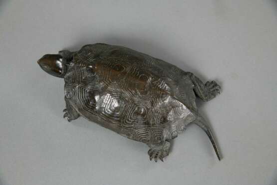 Bronze einer Schildkröte - photo 4