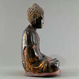 Skulptur des Buddha aus Holz mit Lackfassung - фото 4