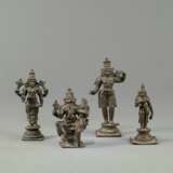 Vier hinduistische Bronzefiguren - photo 1