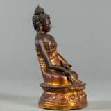 Partiell vergoldete Repoussé-Figur des Buddha Shakyamuni, - Foto 4