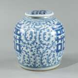 Blau-weißer Ingwertopf aus Porzellan mit 'Shuangxi'-Dekor - photo 2