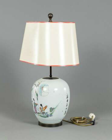 Als Lampe montierte 'Famille rose'-Vase - photo 2