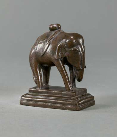 Bronze eines Elefanten - фото 2
