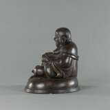 Bronze des sitzenden Budai mit Silbereinlagen - Foto 2
