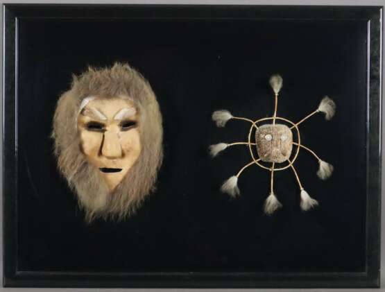 Zwei Inuit-Masken - Foto 1