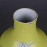 Gelbgrund-Vase - photo 4