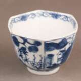 Kleine Teeschale mit Blau-Weiß-Dekor - Foto 1