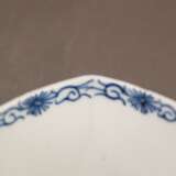 Kleine Teeschale mit Blau-Weiß-Dekor - Foto 5