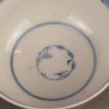 Runde Teeschale mit Blau-Weiß-Dekor - Foto 3