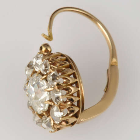 «Boucles d'oreilles en forme de framboise avec des diamants» - photo 3