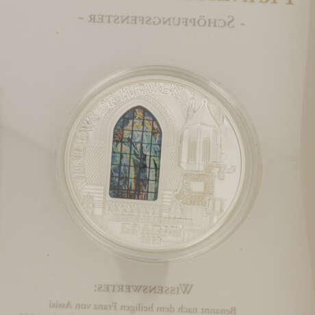 Cook Inseln - Windows of History: 10 Dollars 2012, Franziskanerkirche Krakau, ca. 46 Gramm Silber fein, - photo 3