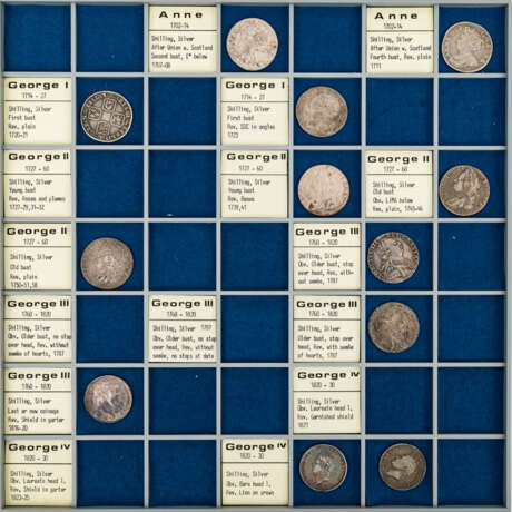 England - Mehrere Tableaus Silver Shillings, - photo 3