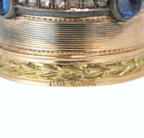 Fabergé. A JEWELLED AND TWO-COLOUR GOLD-MOUNTED AVANTURINE QUARTZ CANE HANDLE - photo 3