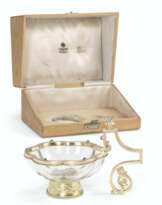 A JEWELLED SILVER-GILT MOUNTED GLASS KOVSH