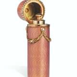 Fabergé. A JEWELLED, GUILLOCH&#201; ENAMEL AND TWO-COLOUR GOLD SCENT BOTTLE - photo 2