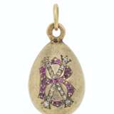 A JEWELLED AND ENAMEL GOLD EGG PENDANT - Foto 2