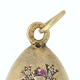 A JEWELLED AND ENAMEL GOLD EGG PENDANT - photo 3