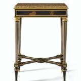 A PAIR OF LOUIS XVI ORMOLU-MOUNTED, PEWTER AND LACQUERED TOLE-INLAID EBONY AND EBONIZED TABLES DE CAFE - Foto 4