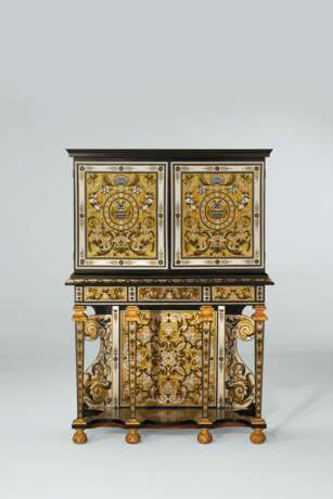 A LOUIS XIV PEWTER AND BRASS-INLAID EBONY, PARCEL-GILT AND BOULLE MARQUETRY CABINET-ON-STAND - photo 1