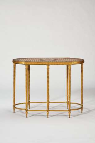 AN ITALIAN ORMOLU AND SCAGLIOLA SURTOUT DE TABLE, MOUNTED AS A TABLE - фото 1