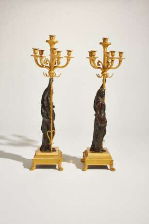 A PAIR OF FRENCH ORMOLU AND PATINATED BRONZE SIX-LIGHT CANDELABRA - photo 3