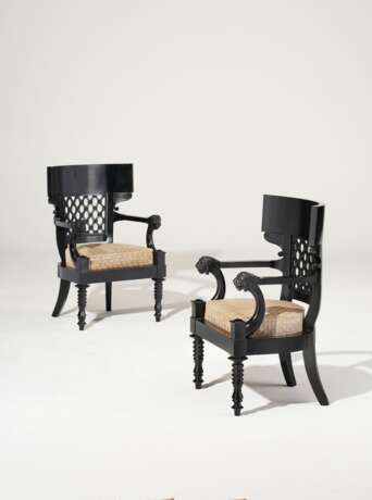 A PAIR OF FRENCH EBONIZED FAUTEUILS - фото 1