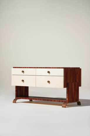 TWO PARCHMENT-VENEERED AND STAINED STRAW BEDSIDE TABLES - photo 2