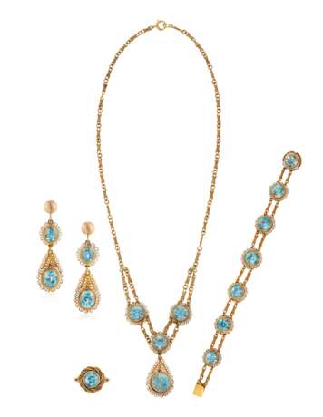 ANTIQUE SUITE OF ZIRCON AND PEARL JEWELRY - Foto 1