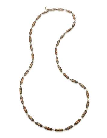 ANTIQUE ENAMEL AND GOLD NECKLACE - photo 4
